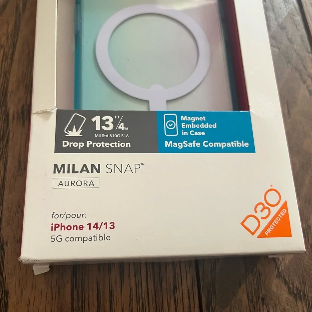 Gear4 - Milan Snap iPhone 14 / iPhone 13 in Aurora at ZAGG